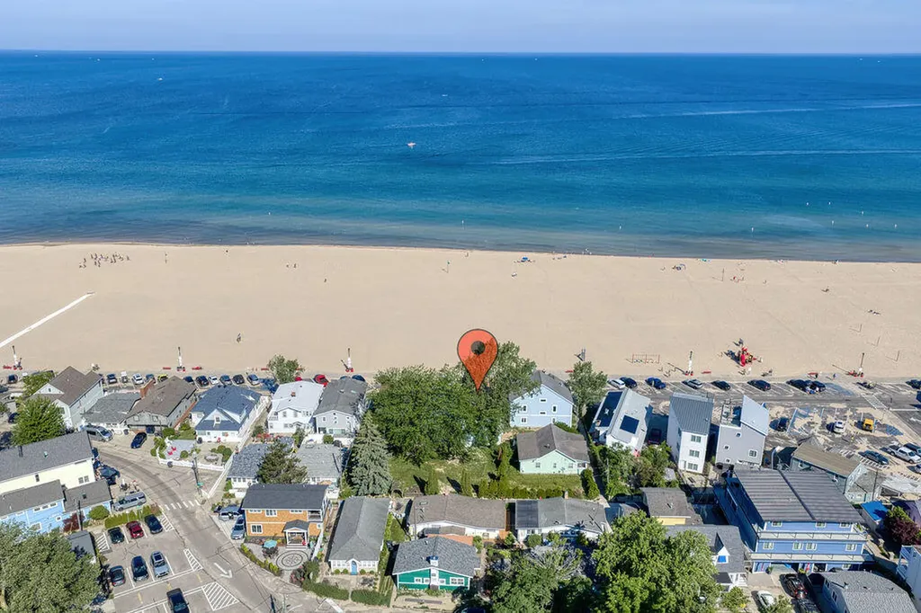 34 Lake Shore Drive South Haven City MI 49090