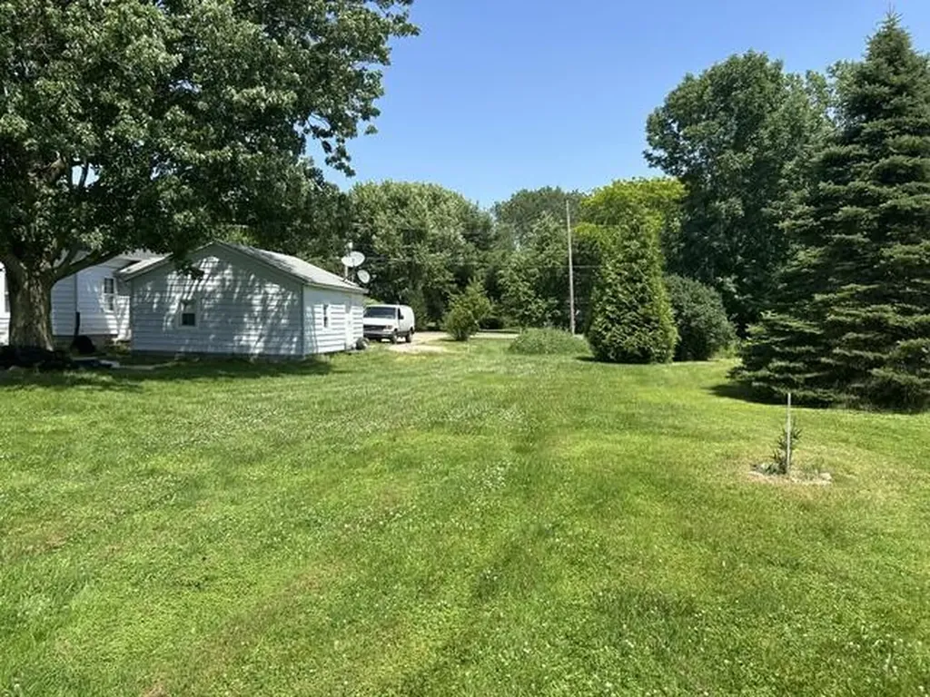 1984 Greenly Avenue Benton Charter Township MI 49022