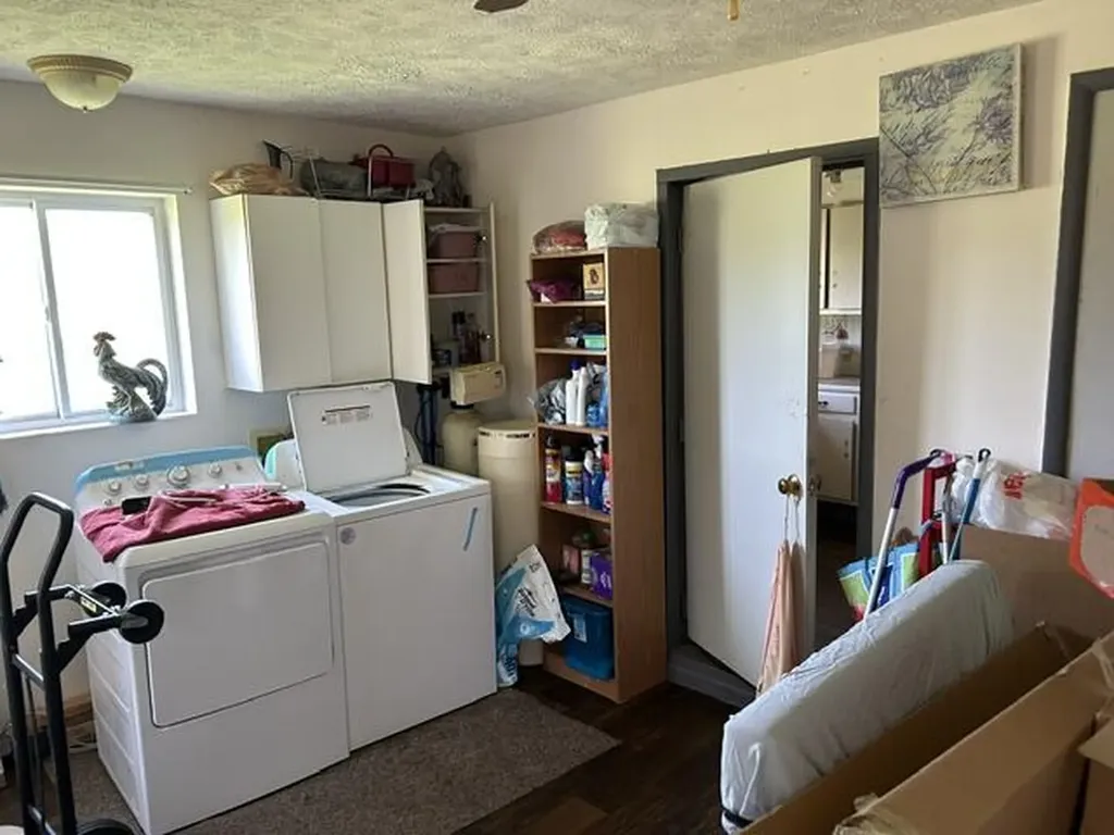 1984 Greenly Avenue Benton Charter Township MI 49022
