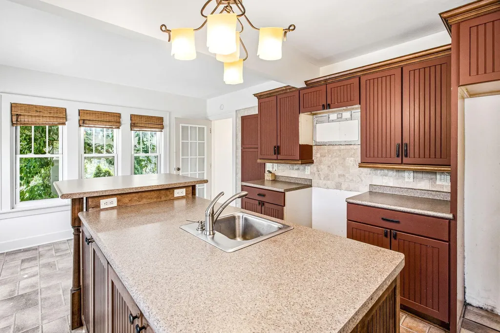 2501 Lakeview Avenue St. Joseph City MI 49085