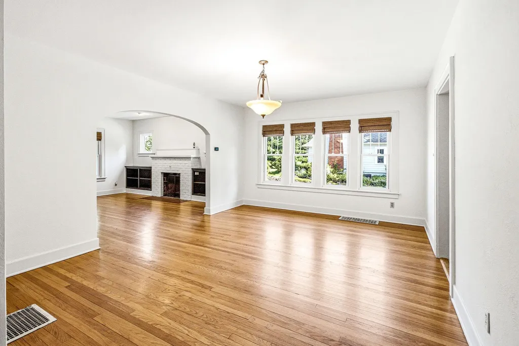 2501 Lakeview Avenue St. Joseph City MI 49085