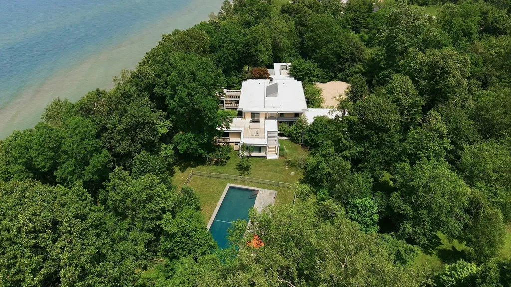 1600 Rocky Gap Road Benton Charter Township MI 49022