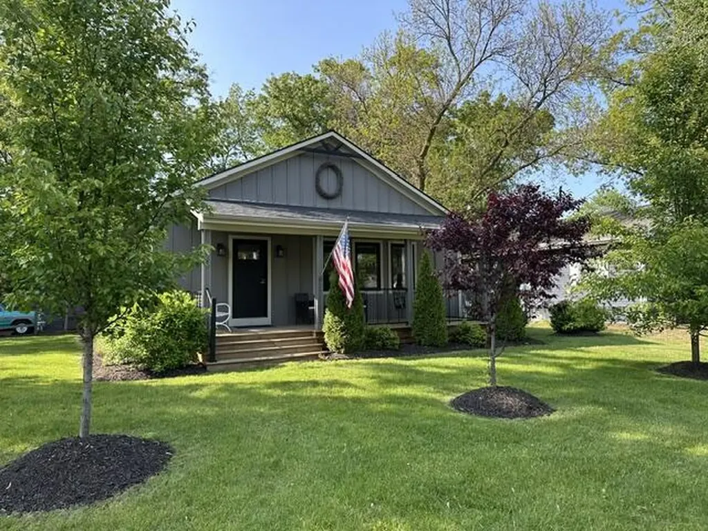 820 W Indiana Street New Buffalo City MI 49117