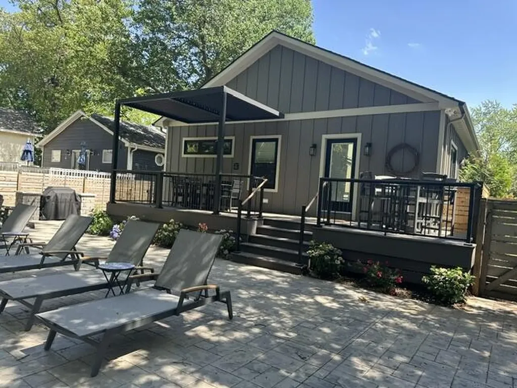 820 W Indiana Street New Buffalo City MI 49117