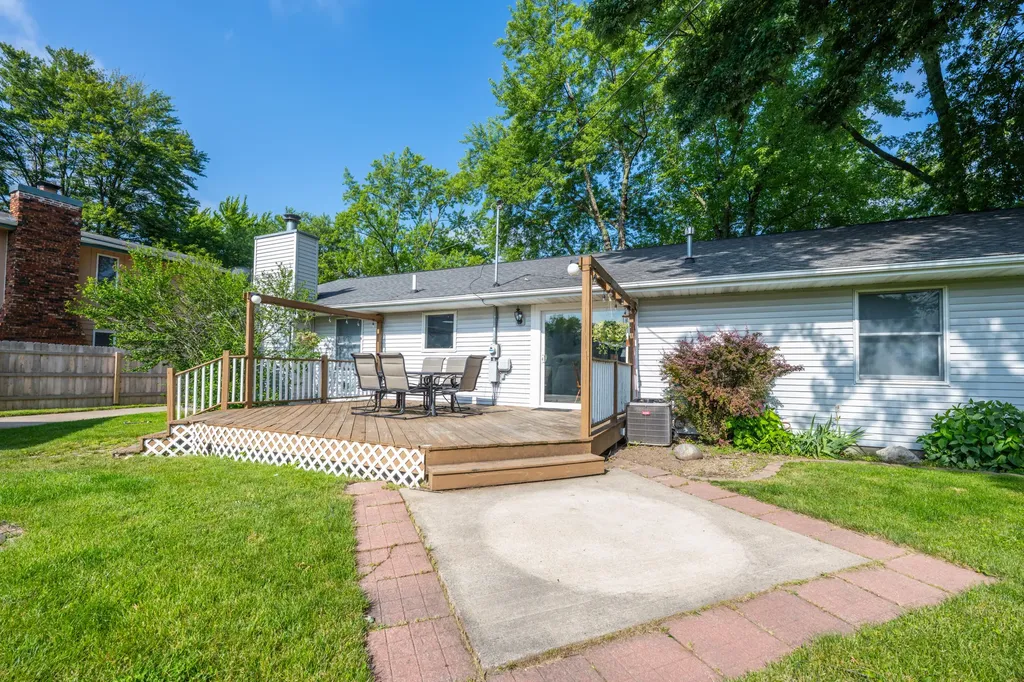 3619 Arbor Street St. Joseph Charter Township MI 49085