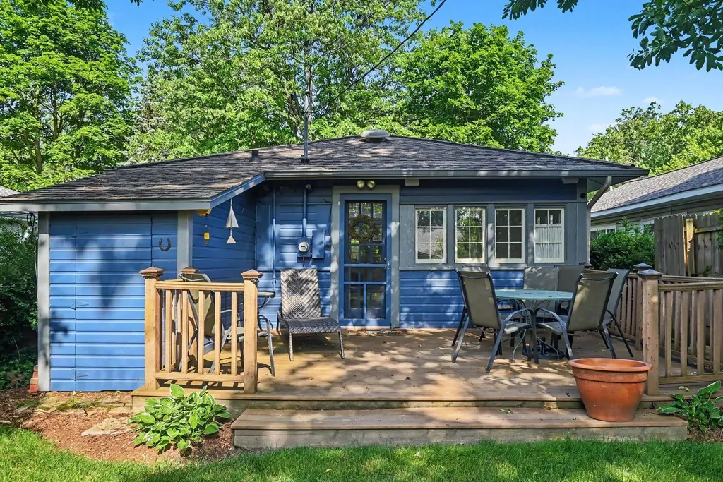 440 Park Avenue South Haven City MI 49090
