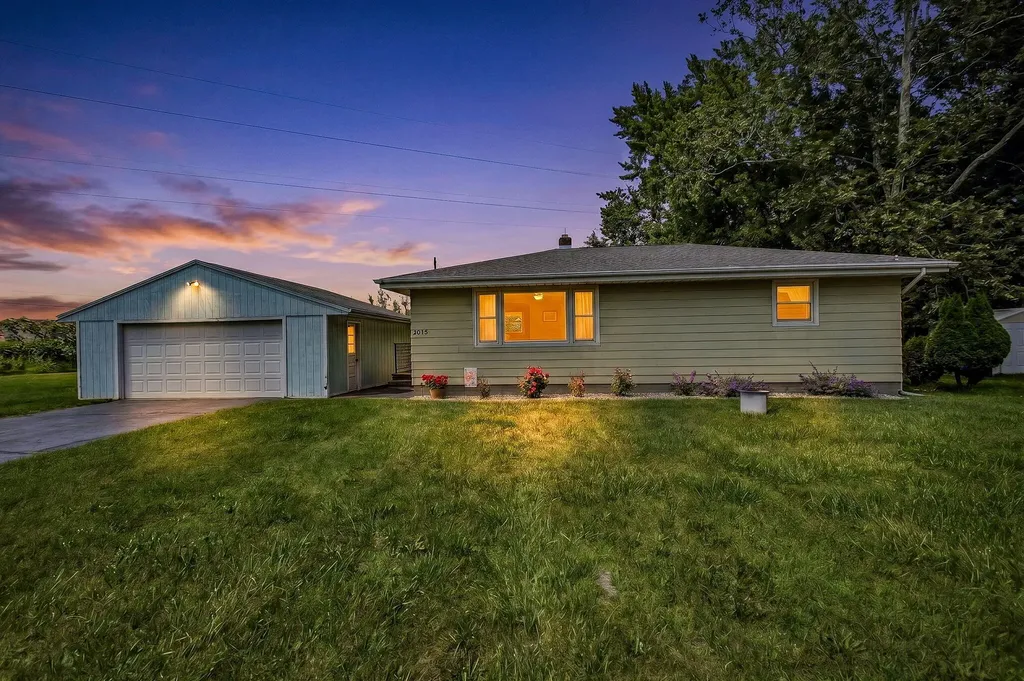 2015 Gaines Drive Benton Charter Township MI 49022
