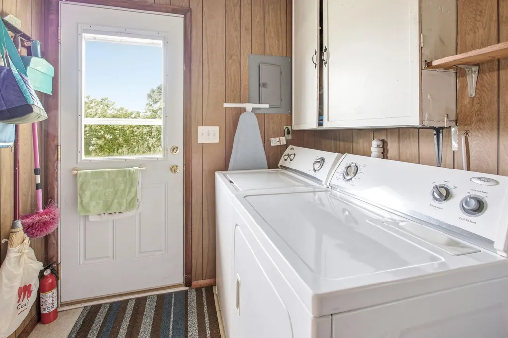 2015 Gaines Drive Benton Charter Township MI 49022