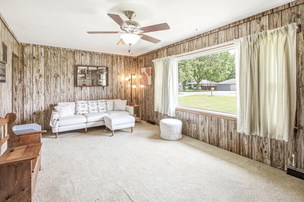 2015 Gaines Drive Benton Charter Township MI 49022