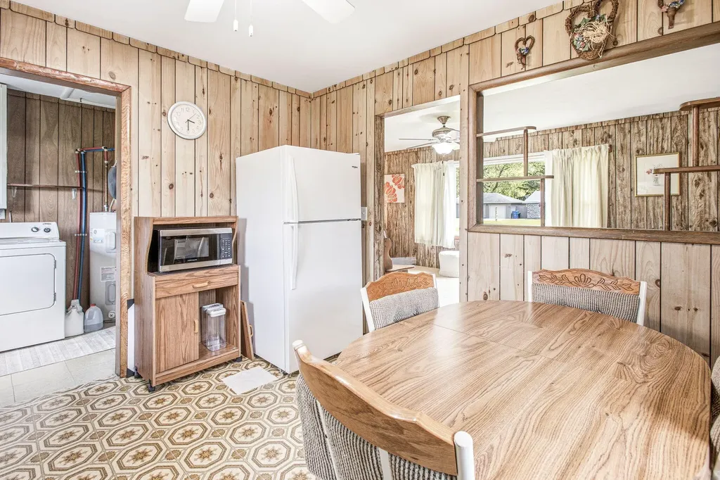 2015 Gaines Drive Benton Charter Township MI 49022