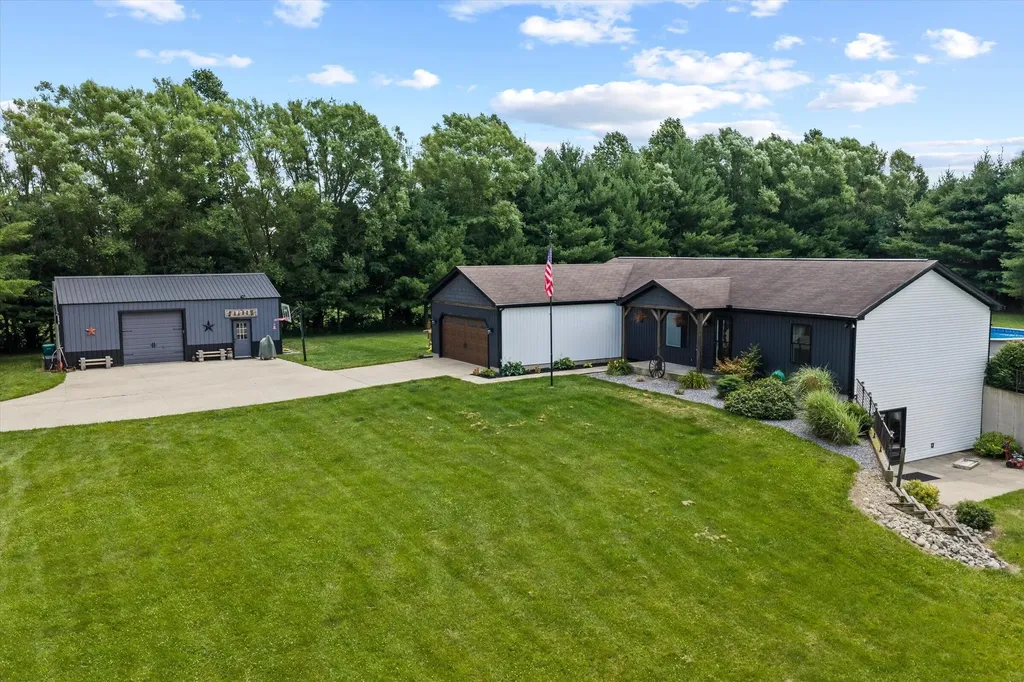 13431 Gleason Road Fabius Township MI 49093