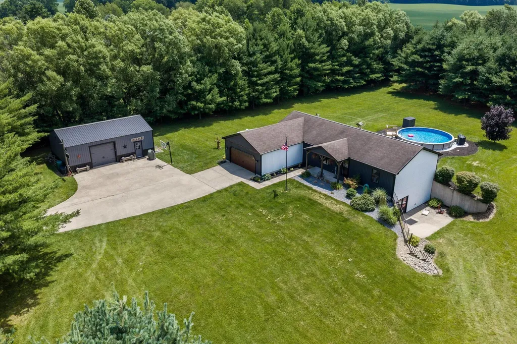 13431 Gleason Road Fabius Township MI 49093