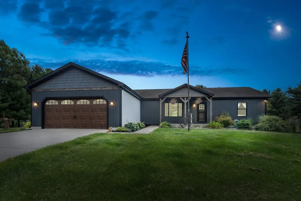 13431 Gleason Road Fabius Township MI 49093