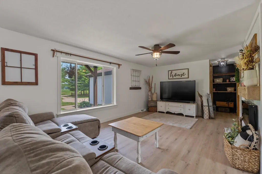 13431 Gleason Road Fabius Township MI 49093