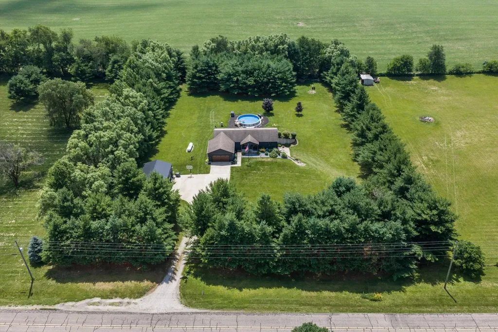 13431 Gleason Road Fabius Township MI 49093