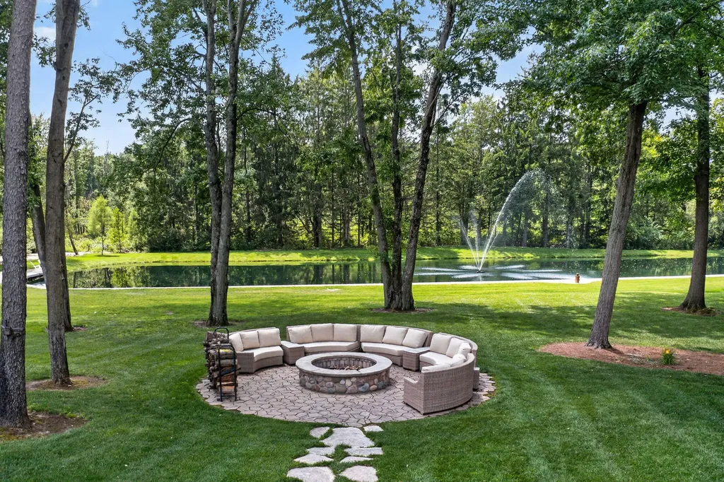 10459 Michigan 60 Constantine Township MI 49093