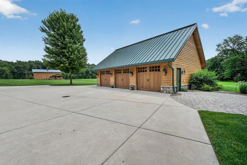 10459 Michigan 60 Constantine Township MI 49093
