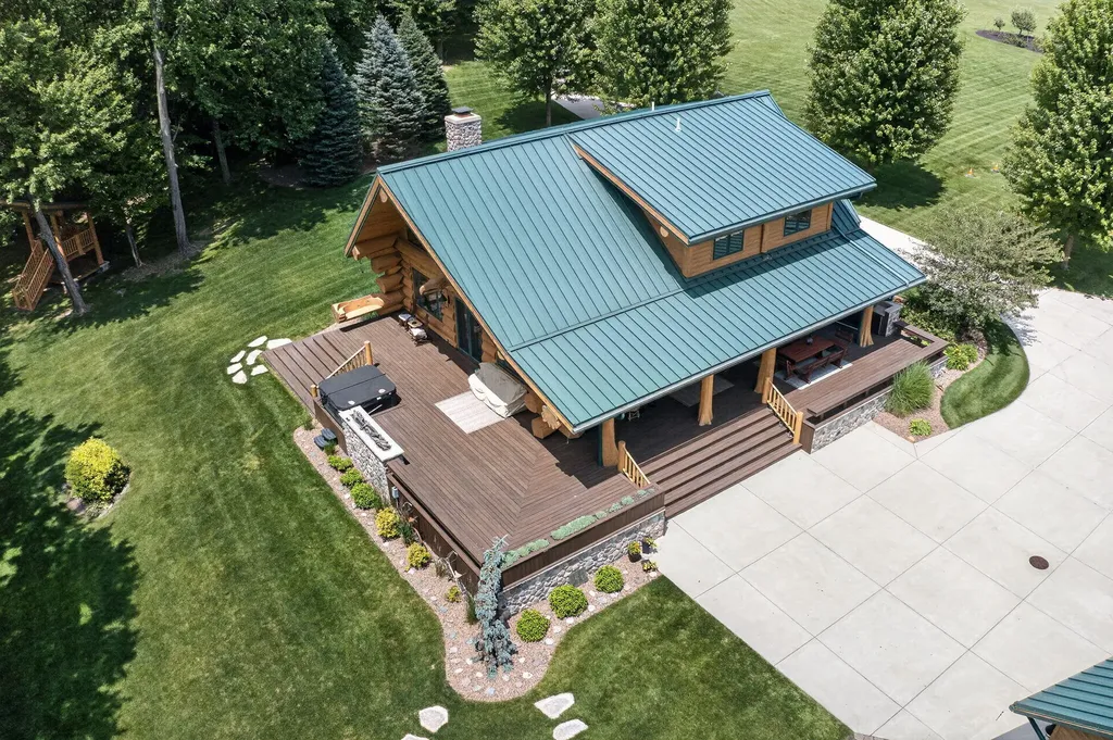 10459 Michigan 60 Constantine Township MI 49093