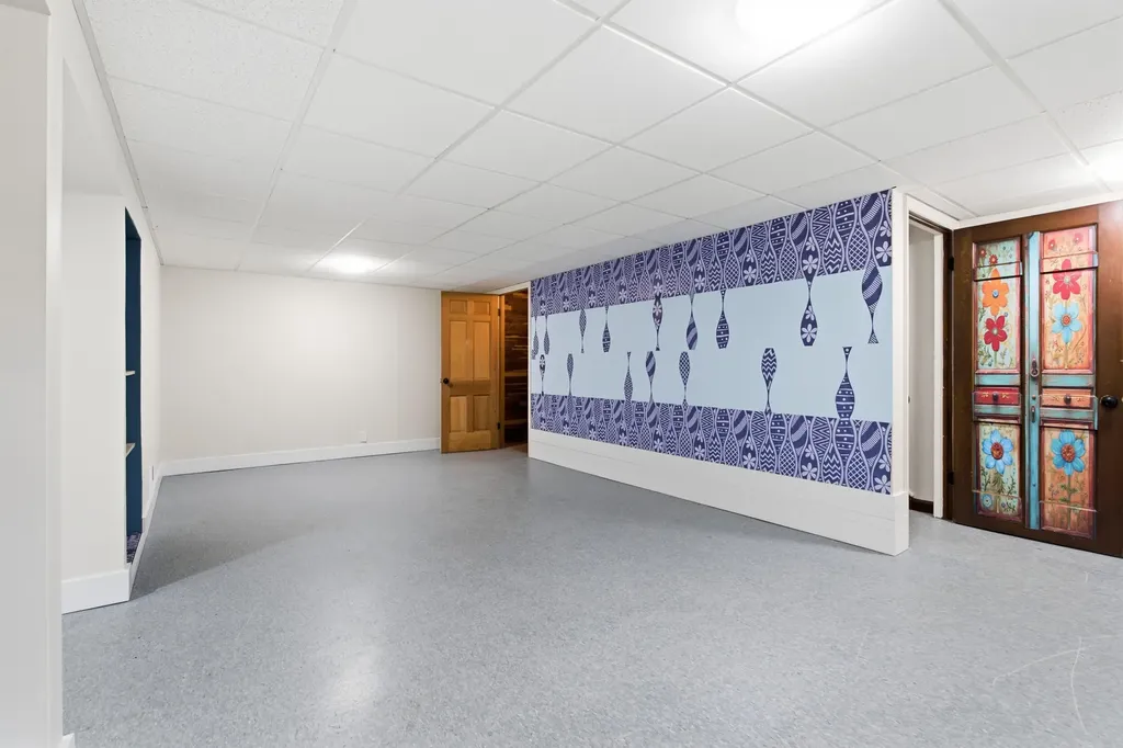284 Hoover Avenue St. Joseph Charter Township MI 49022