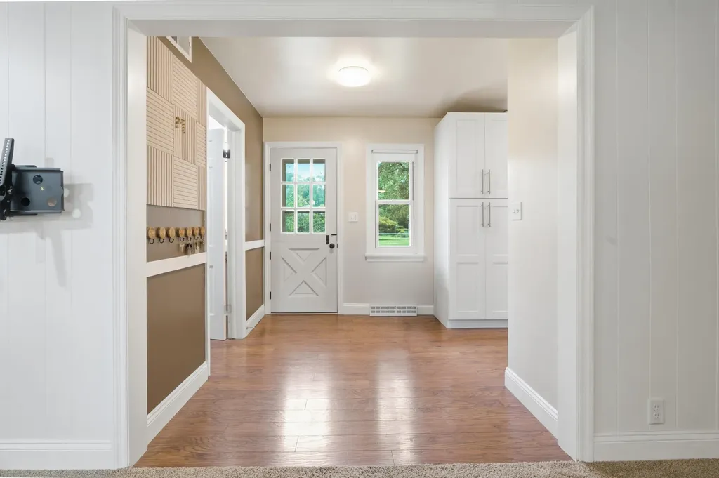 284 Hoover Avenue St. Joseph Charter Township MI 49022