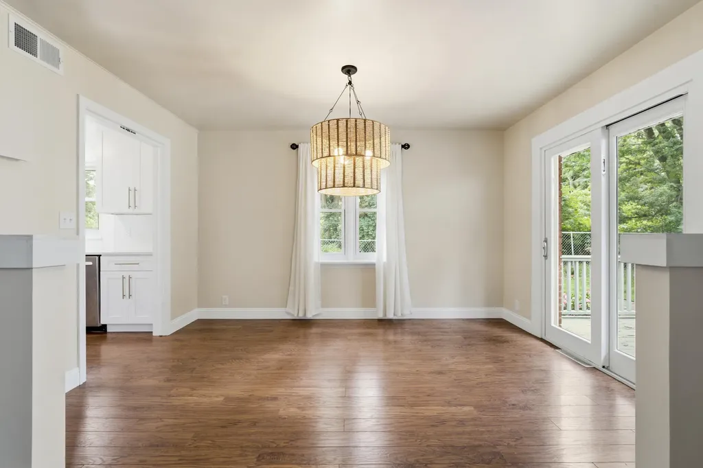 284 Hoover Avenue St. Joseph Charter Township MI 49022