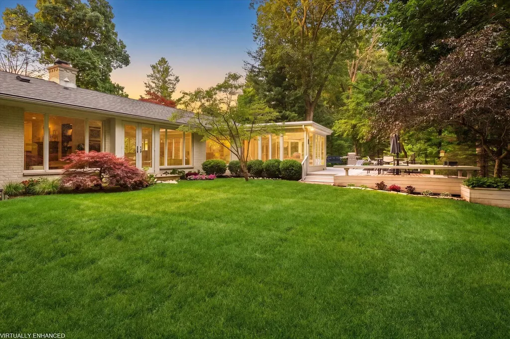 1912 Sunset Court St. Joseph City MI 49085