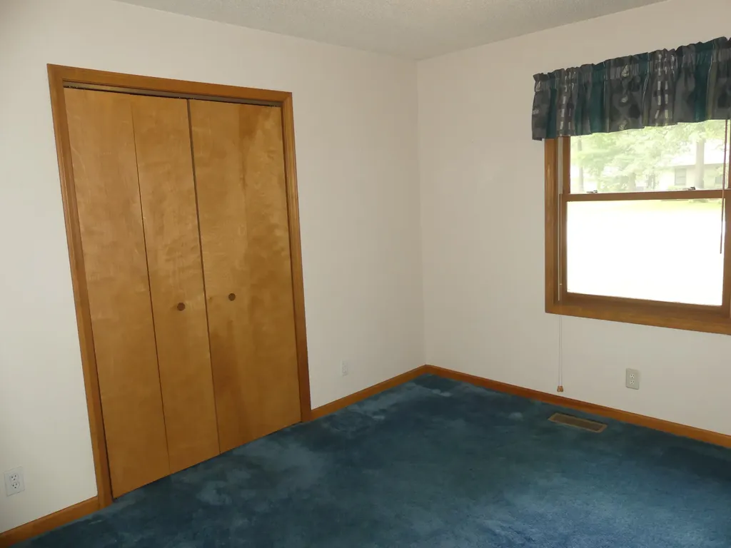 2157 Deerwood Drive Muskegon Charter Township MI 49457