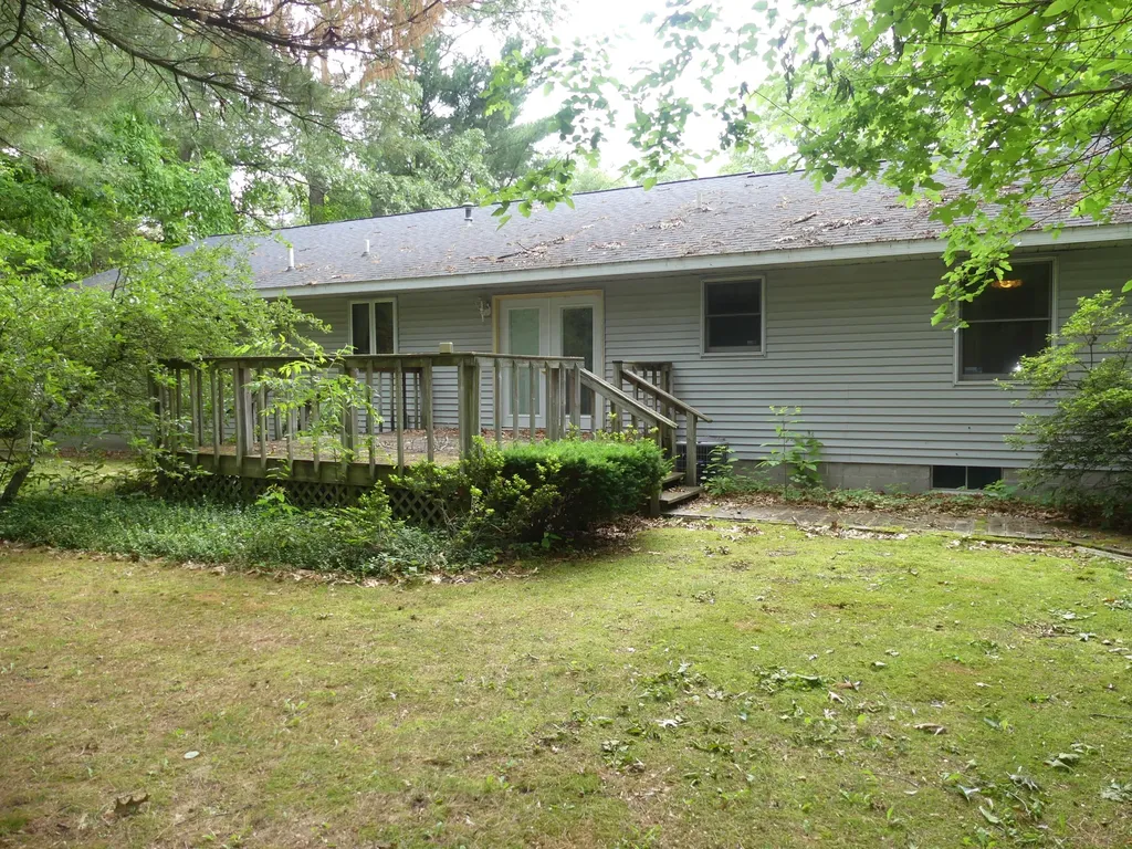 2157 Deerwood Drive Muskegon Charter Township MI 49457