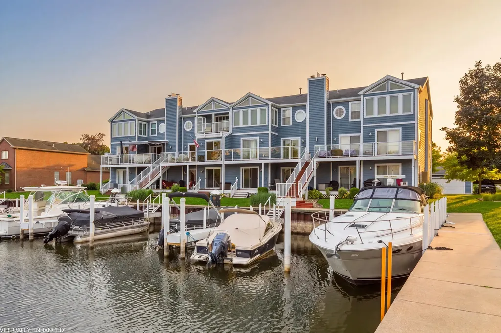 2329 S Pointe Way St. Joseph Charter Township MI 49085