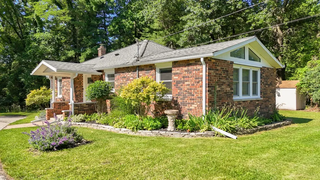 66345 95th Avenue Keeler Township MI 49047