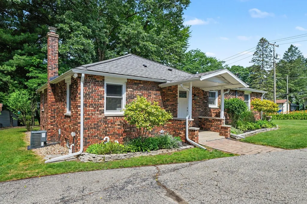 66345 95th Avenue Keeler Township MI 49047