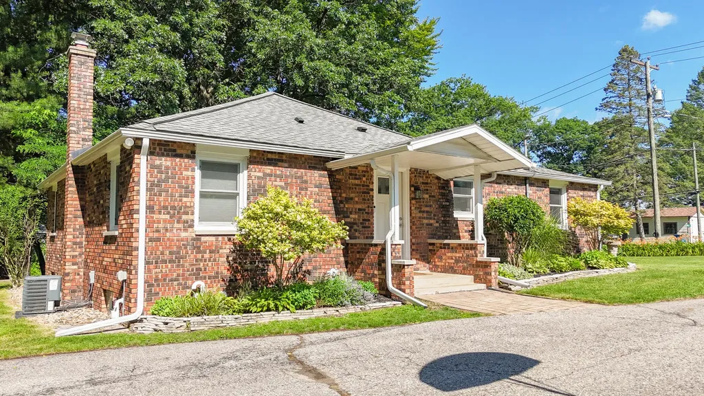 66345 95th Avenue Keeler Township MI 49047