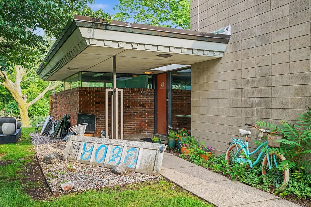 401 Klock Road Benton Harbor City MI 49022