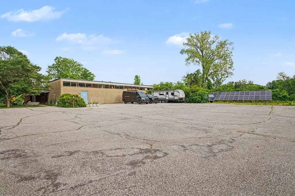 401 Klock Road Benton Harbor City MI 49022