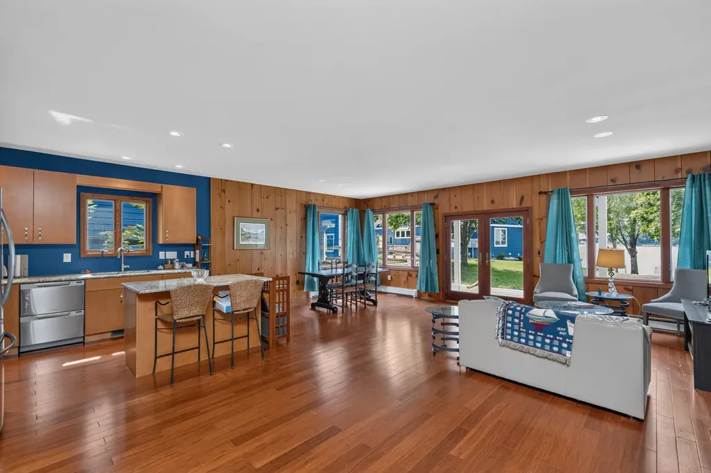 21129 Shore Acres Road Penn Township MI 49031