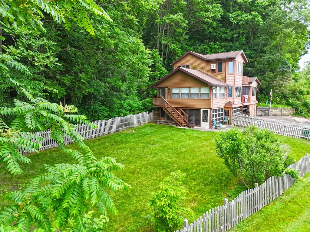 54891 Indian Lake Road Silver Creek Township MI 49047