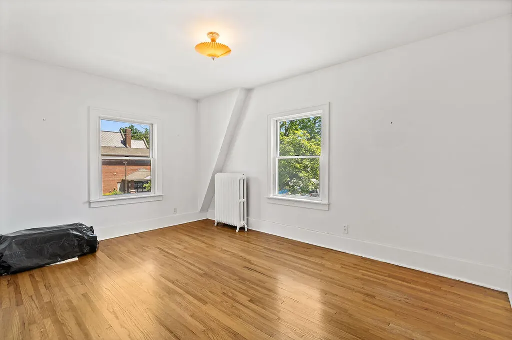 78 Van Buren Street South Haven City MI 49090
