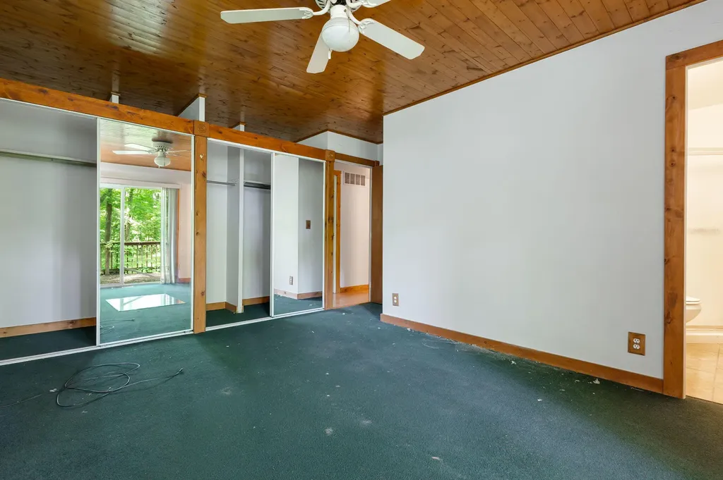 16053 Lakeside Road Chikaming Township MI 49129