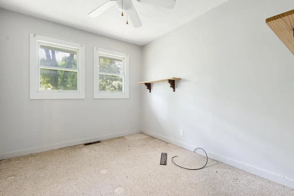 16053 Lakeside Road Chikaming Township MI 49129