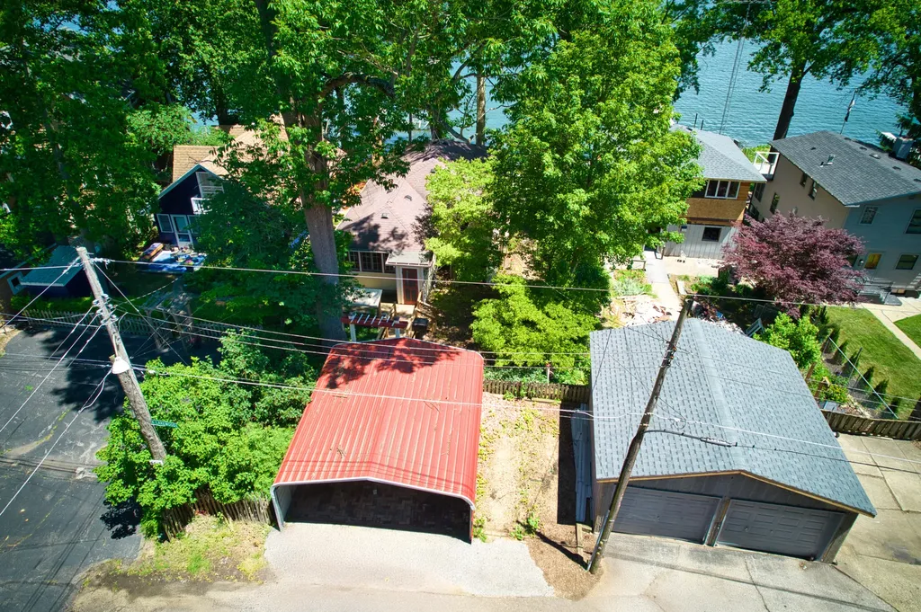 5511 Lakewood Street Coloma Charter Township MI 49038