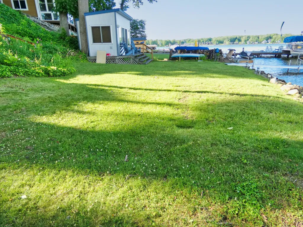 5511 Lakewood Street Coloma Charter Township MI 49038