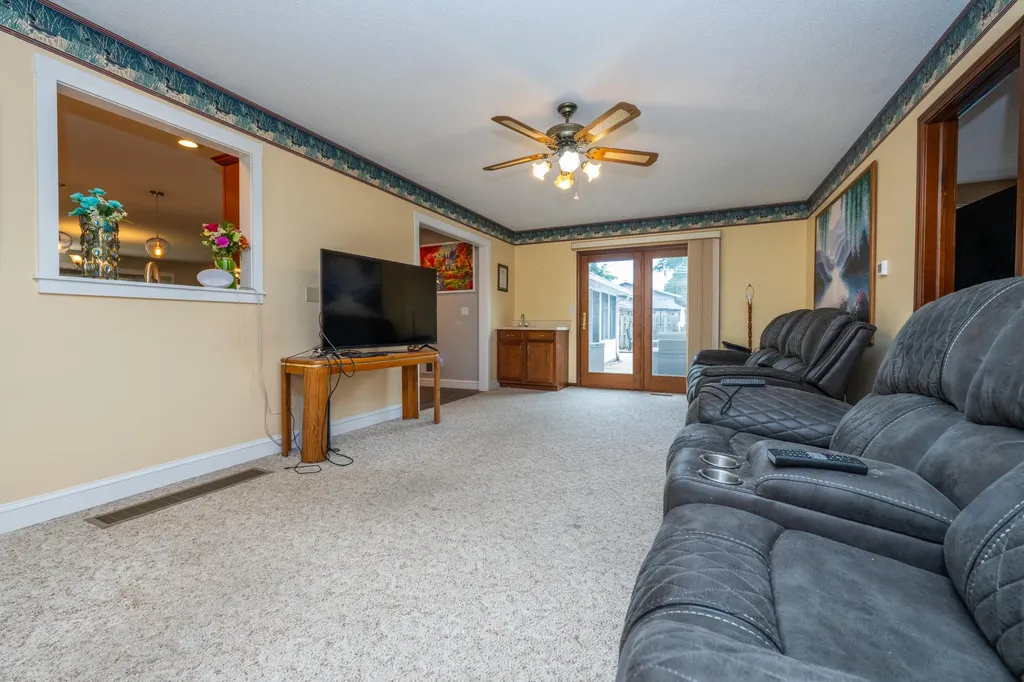 5985 Echo Ridge Lincoln Charter Township MI 49127
