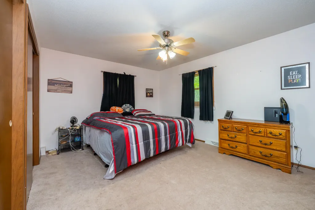 5985 Echo Ridge Lincoln Charter Township MI 49127