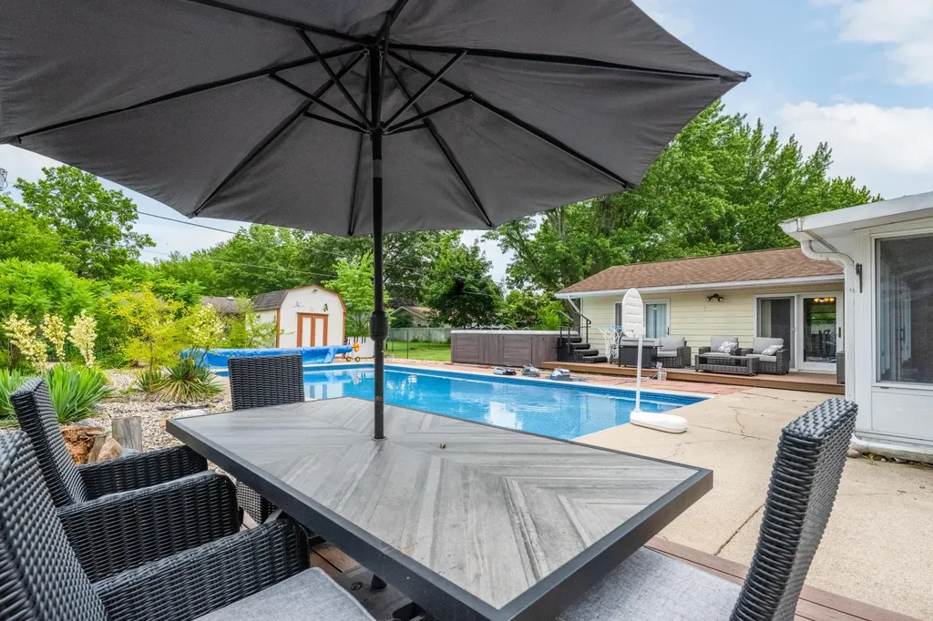 5985 Echo Ridge Lincoln Charter Township MI 49127
