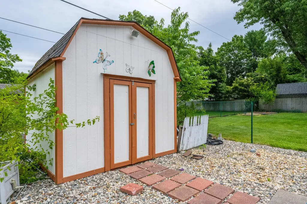 5985 Echo Ridge Lincoln Charter Township MI 49127