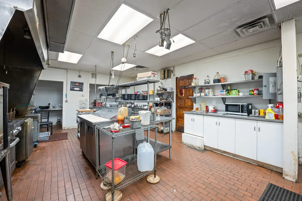 15212 Red Bud Trail N Buchanan Township MI 49107