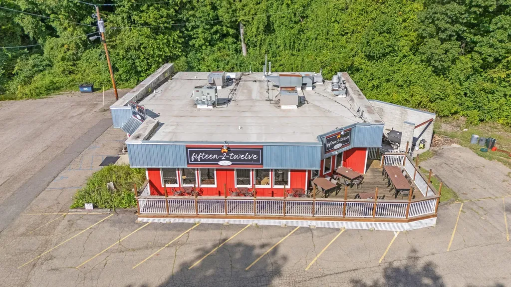 15212 Red Bud Trail N Buchanan Township MI 49107
