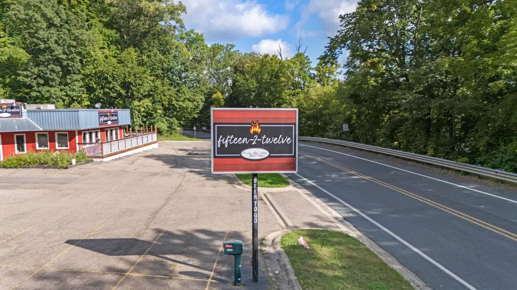 15212 Red Bud Trail N Buchanan Township MI 49107