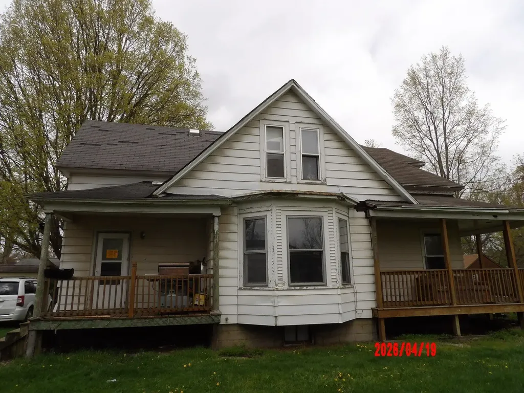 610 Pine Street Three Rivers City MI 49093