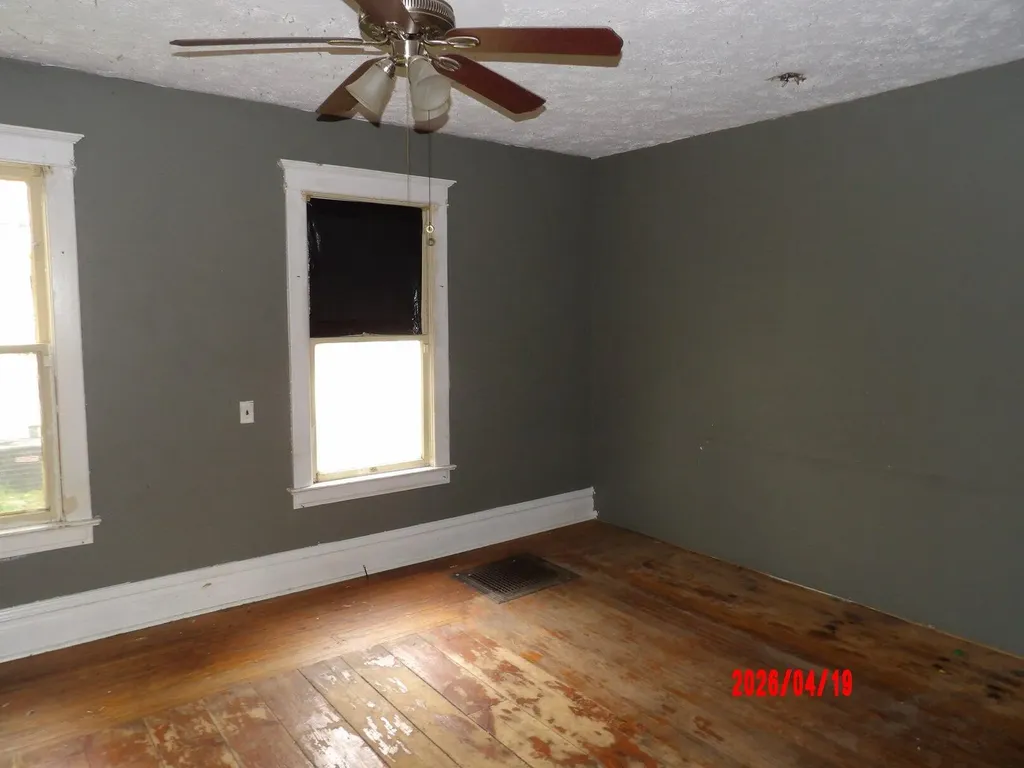 610 Pine Street Three Rivers City MI 49093